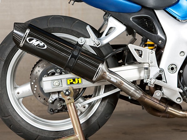 1999-02 SV650 Slip On system with carbon muffler